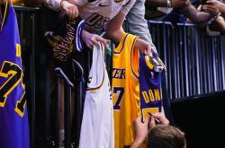 开云下载-包含火箭血洗湖人B队，波特关键制胜的词条