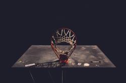 开云体育登录-广厦踏平勇士，哈登关键一击定乾坤—跨联盟梦幻对决的启示