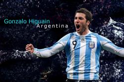 开云体育中国-哥斯达黎加奇迹，当F1争冠焦点战遇上足球场上的轻取隐喻