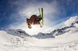 开云体育平台APP-奥恰洛夫独木成林，葡萄牙队战术完胜波兰的背后智慧