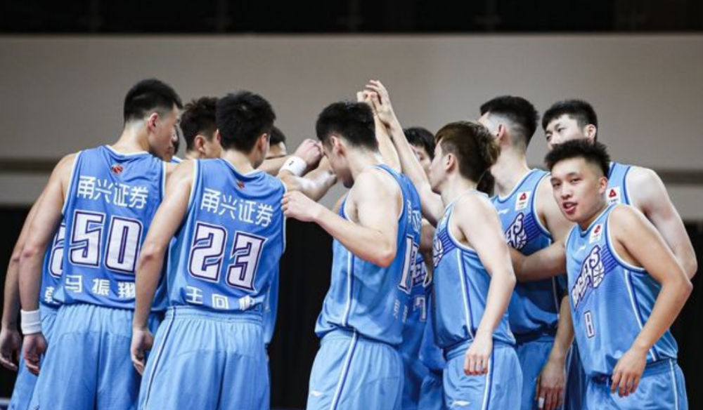 中国乒乓球队血洗瑞典乒乓球队，波尔制霸全场的简单介绍