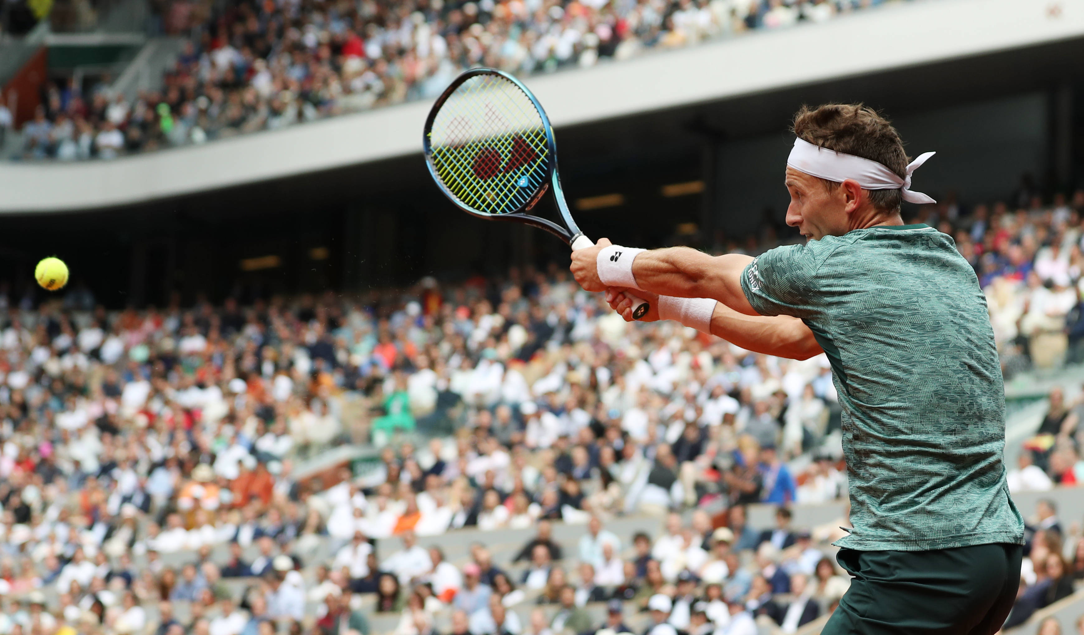 关于西班牙网球队逆转法国网球队，纳达尔关键制胜的信息