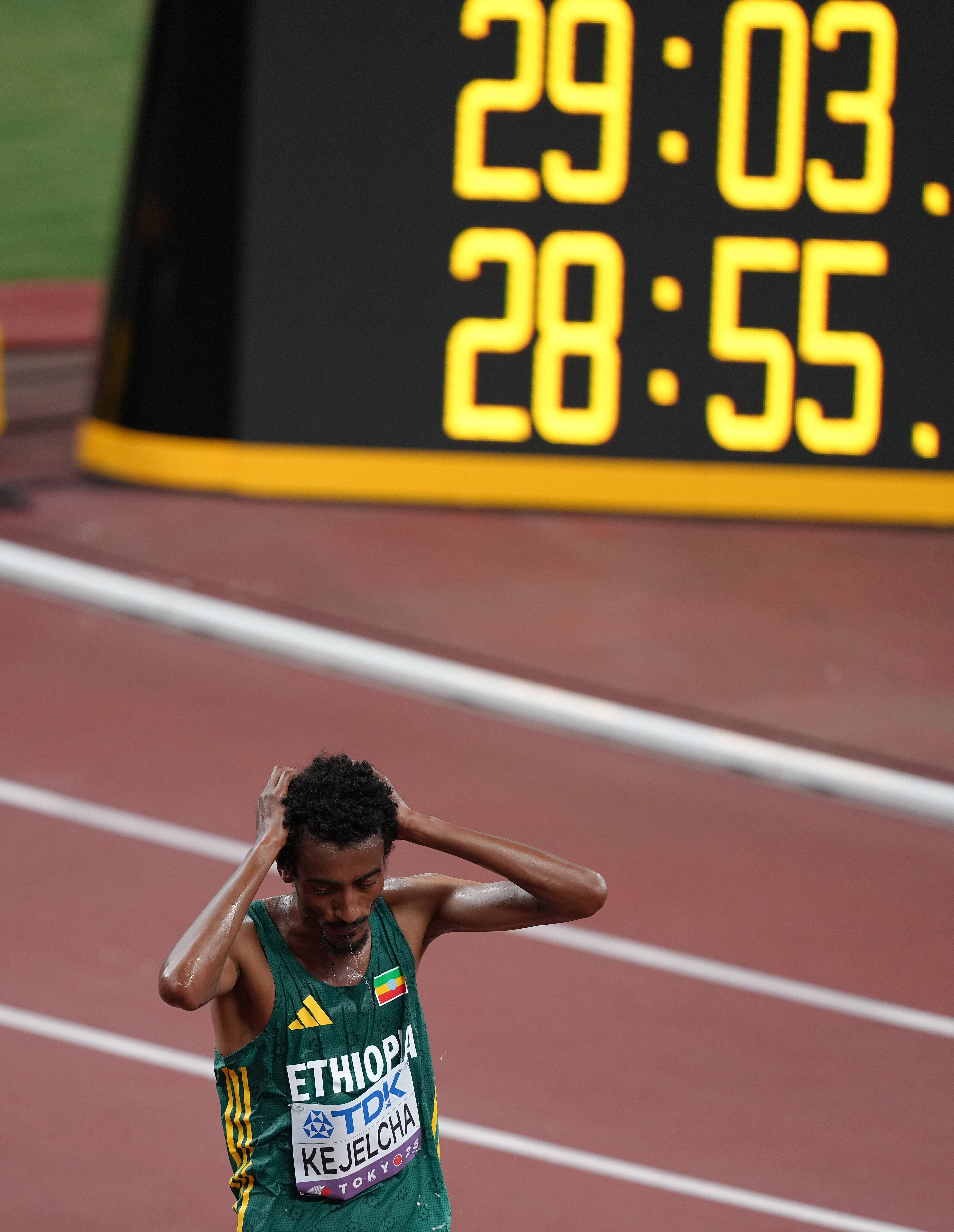 俄罗斯运动员在田径赛中刷新个人最好成绩