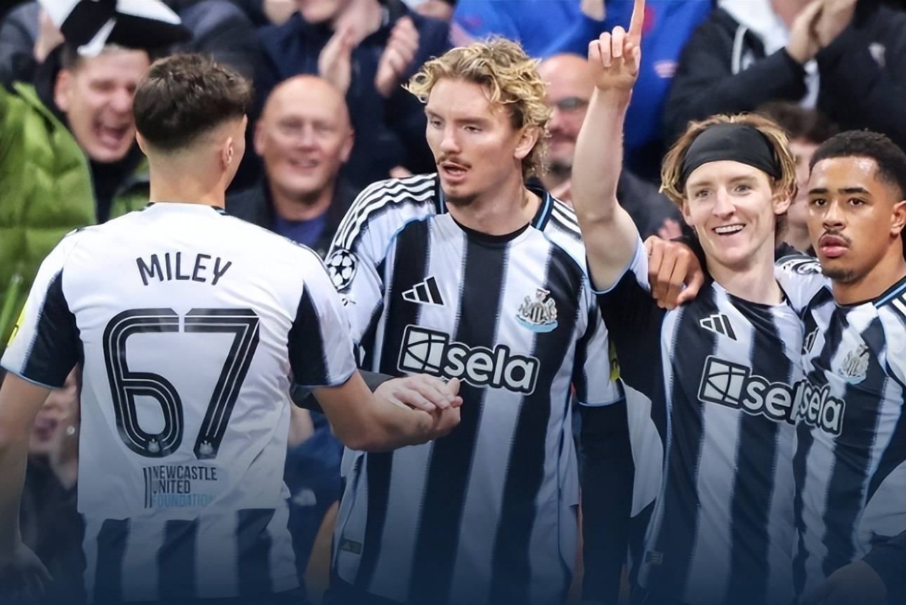 英超强队实力碾压，力保小组第一的简单介绍