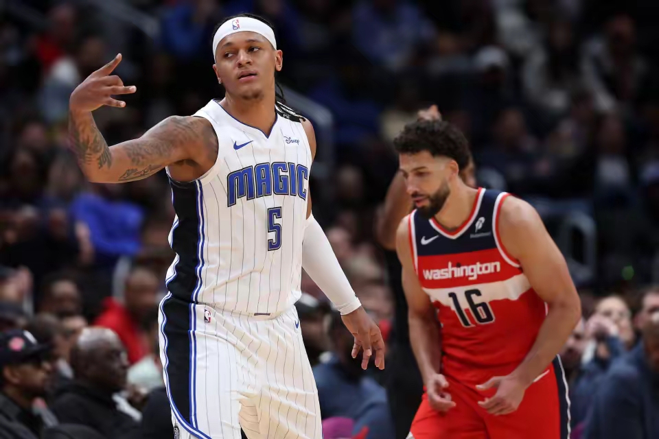 包含奇才完胜法国男篮，汉密尔顿关键制胜的词条