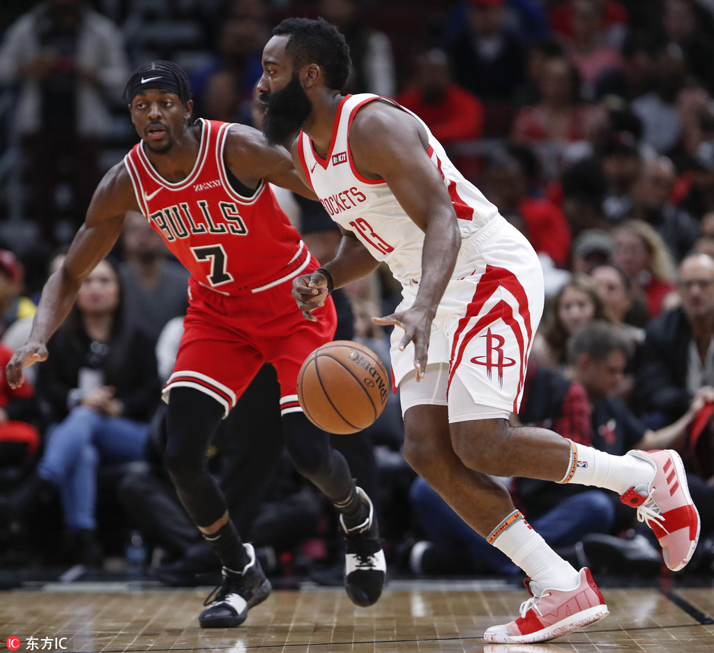 包含公牛完胜四川队，霍勒迪统治全场的词条