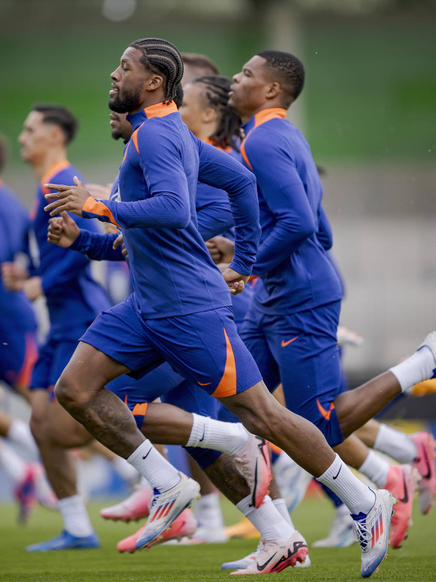 关于拉脱维亚客场战平，晋级阻力增加的信息