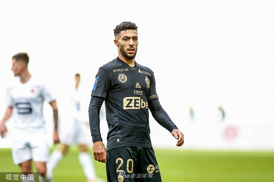 关于雷恩客场逆转圣埃蒂安，取得连胜的信息