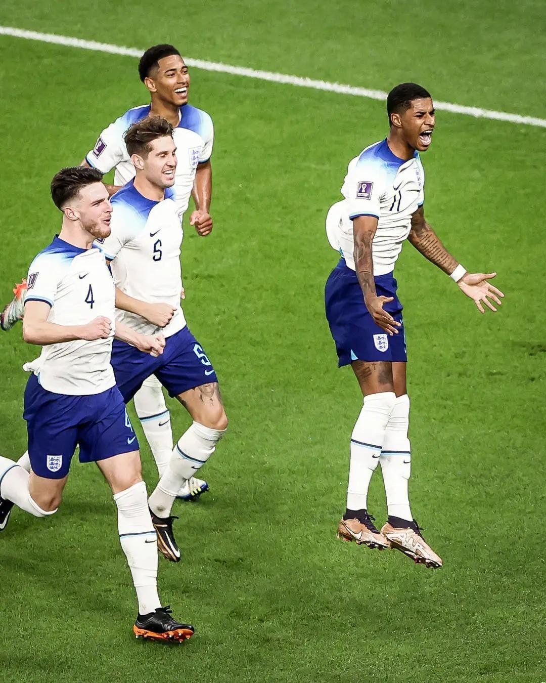 前场球员连入两球，效力突出