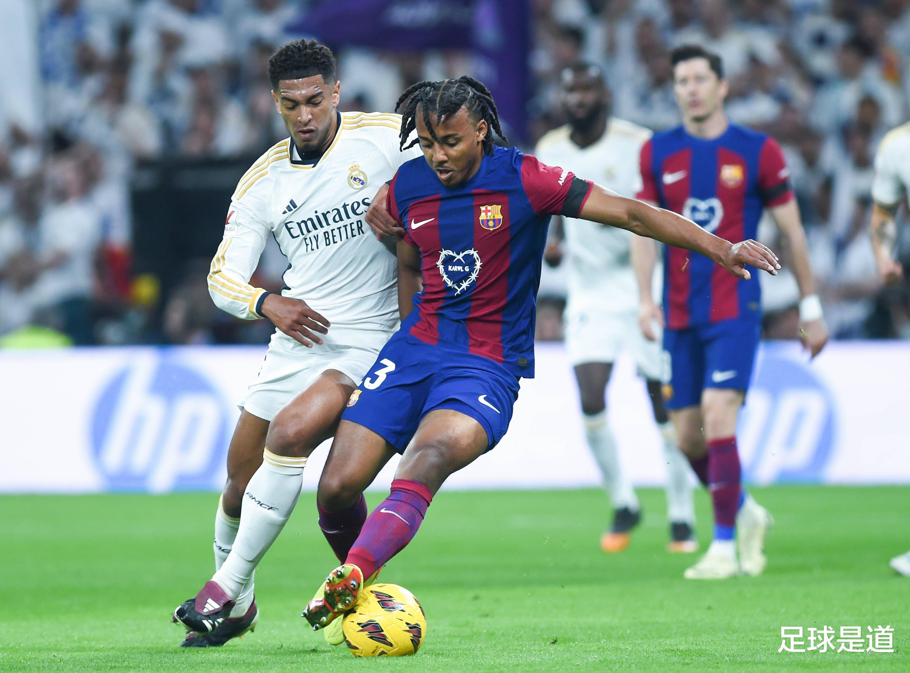 巴塞罗那主场横扫巴伦西亚，领先积分榜利尽望的简单介绍