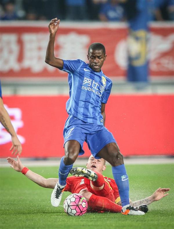 苏宁客场击败重庆，继续上升积分榜