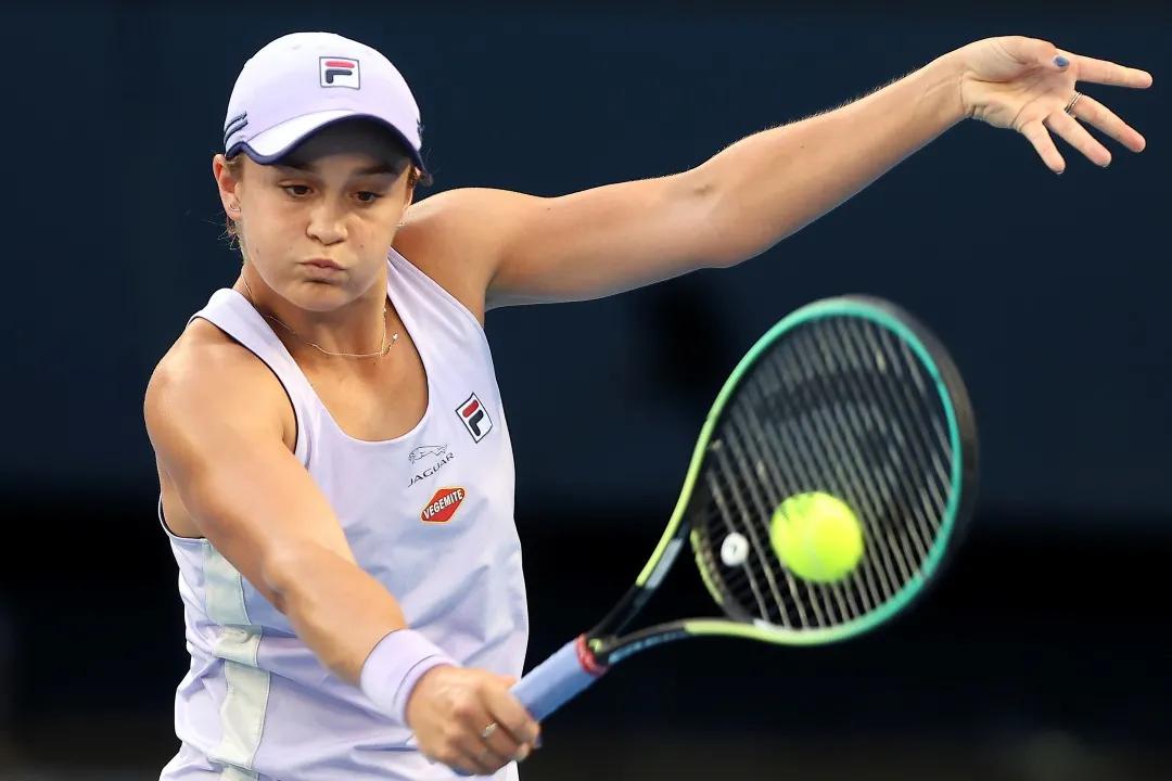 包含冠军争霸赛如火如荼进行，胜利渐行渐近的词条