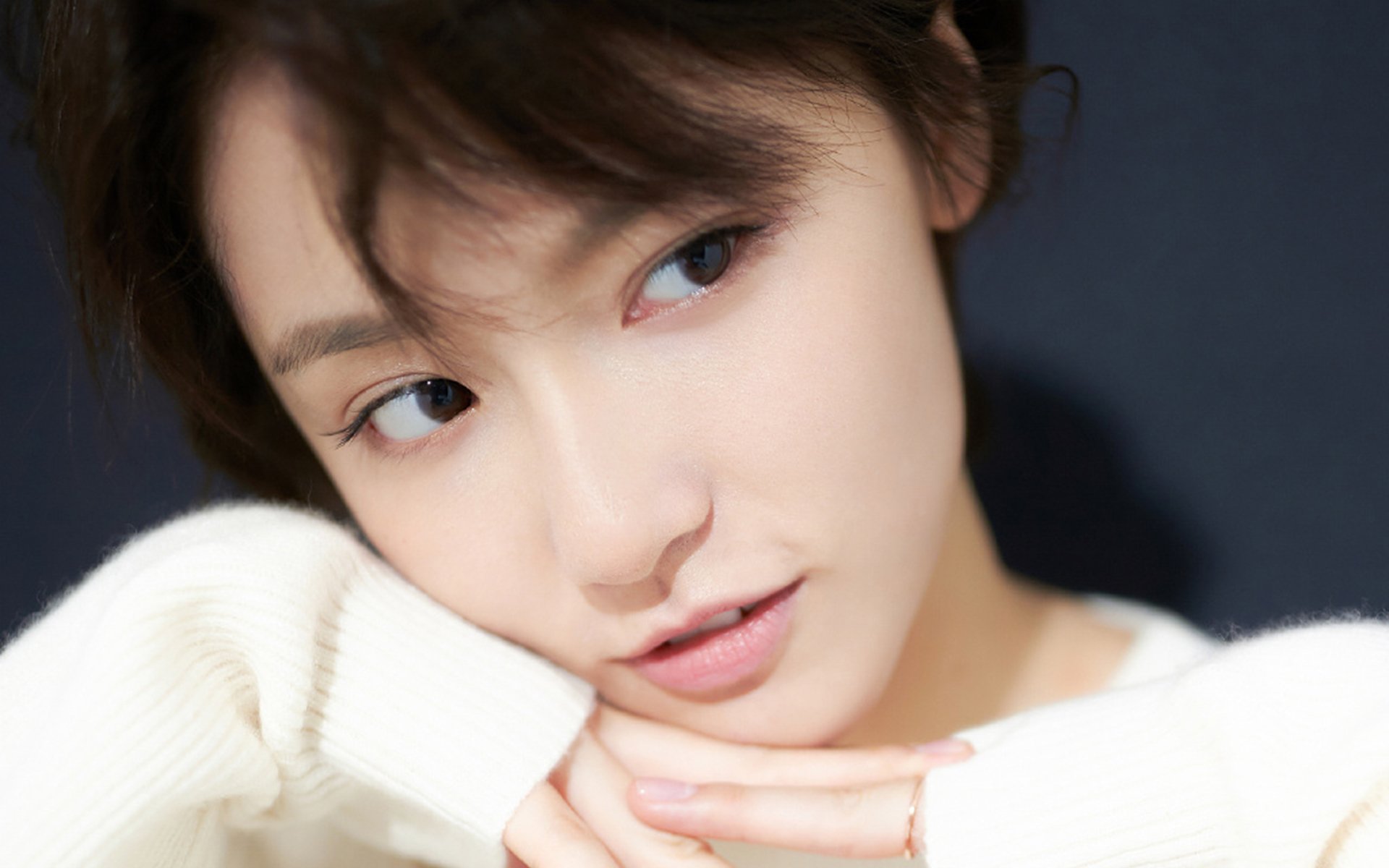 北欧铁血破郁金香，维尼修斯爆点艺术诠释现代足球胜负手