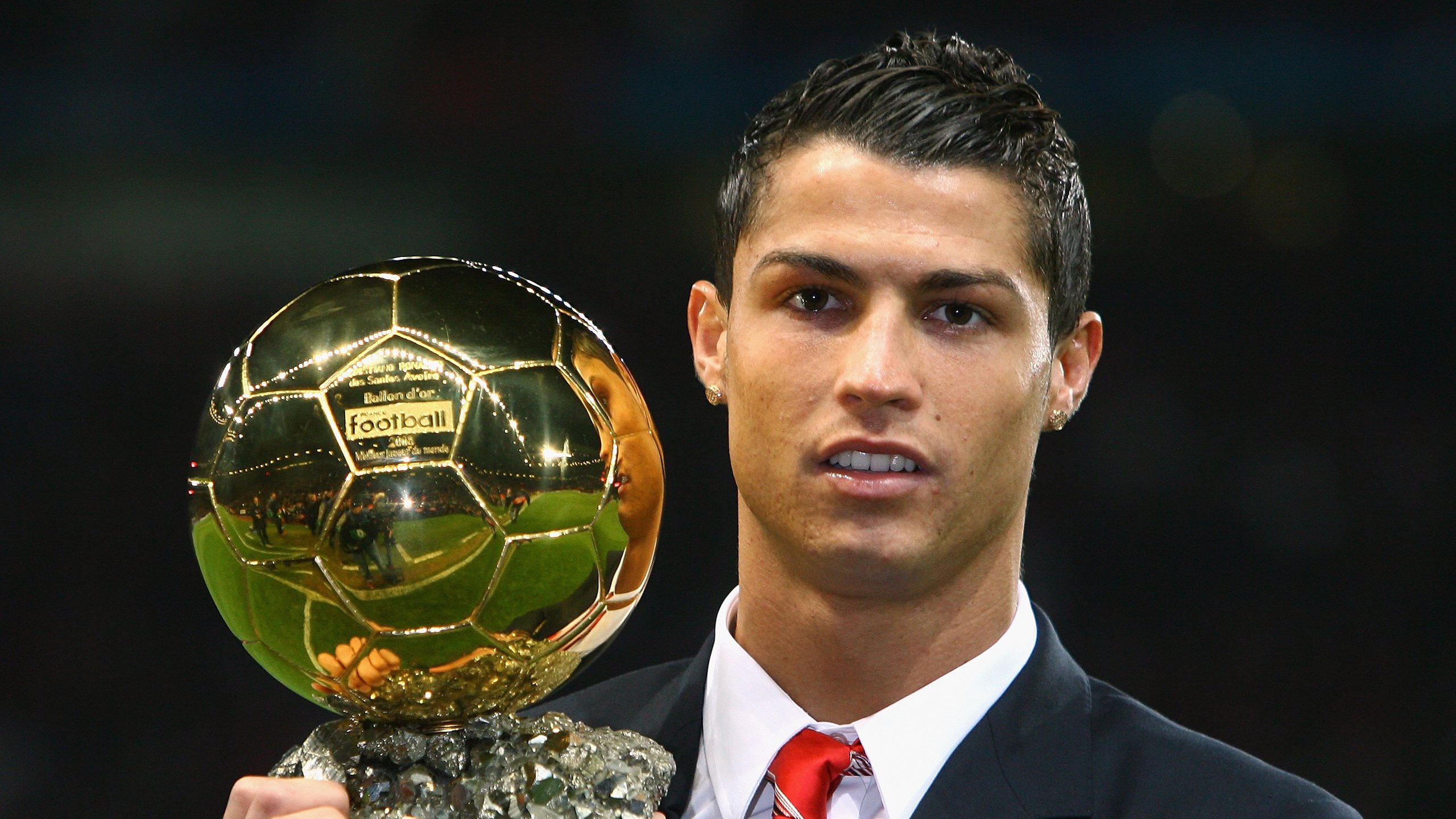 巴雷拉点燃赛场，F1年度争冠之夜的永恒火焰