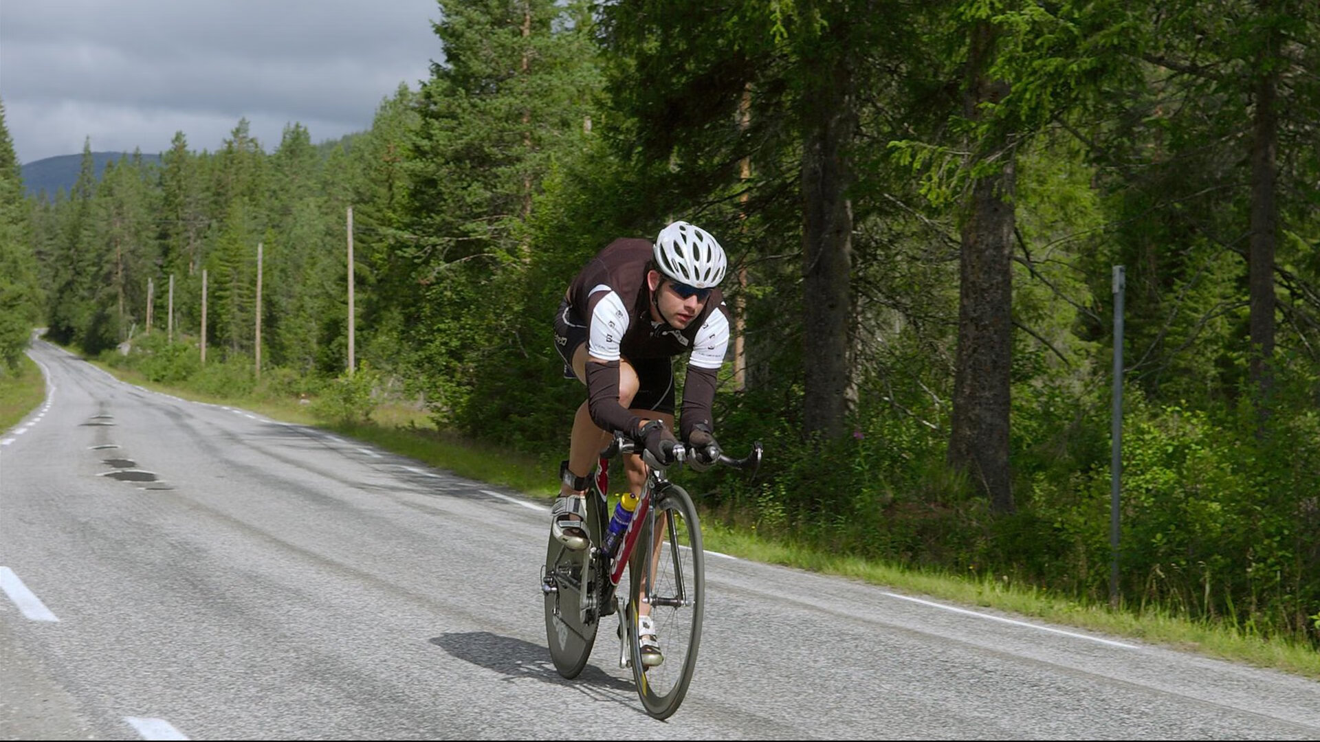 猛龙鏖战山西队,莫兰特刷新纪录,一场跨越篮球文化的对话
